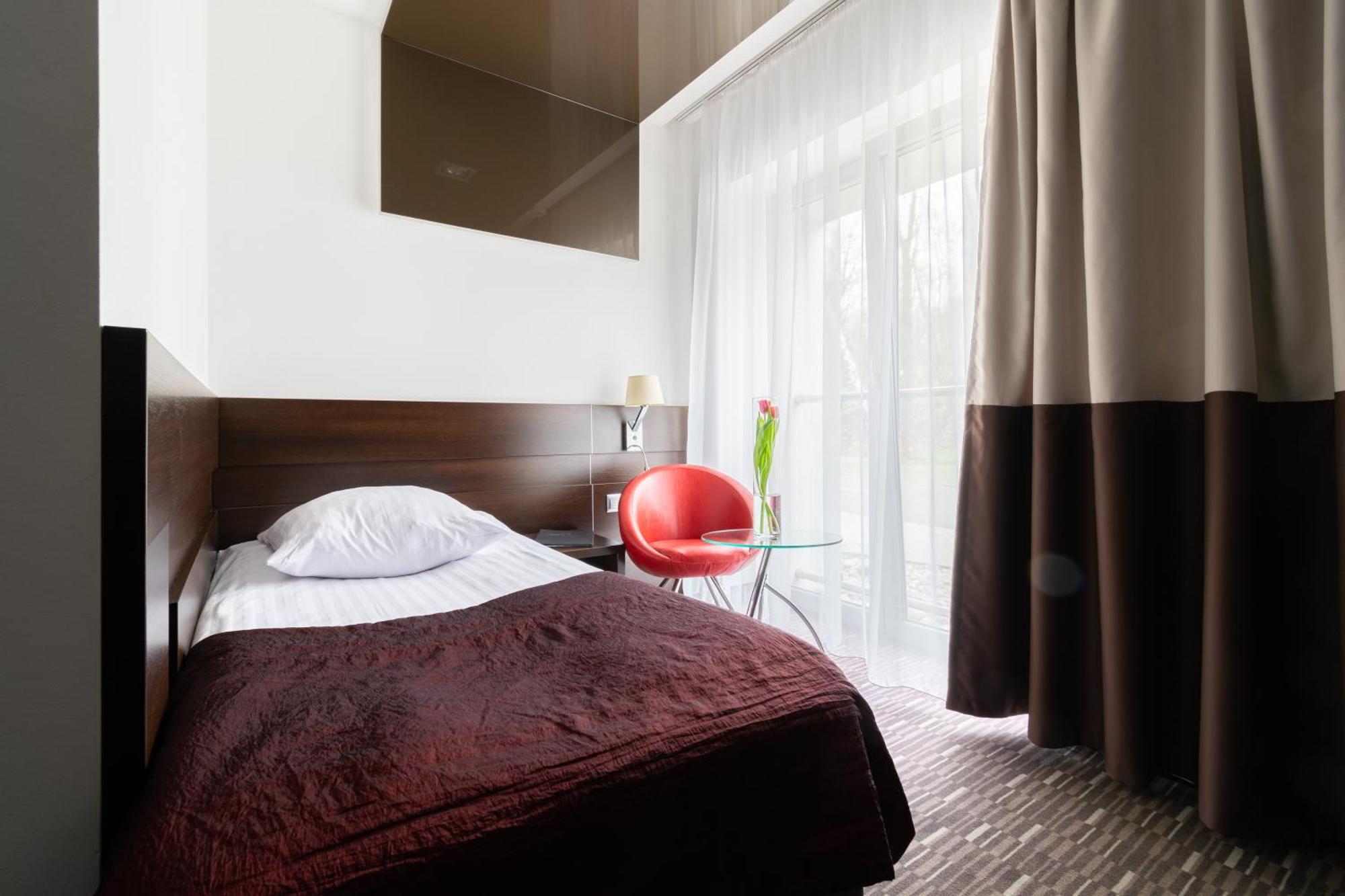 Hotel Diament Zabrze - Gliwice Εξωτερικό φωτογραφία