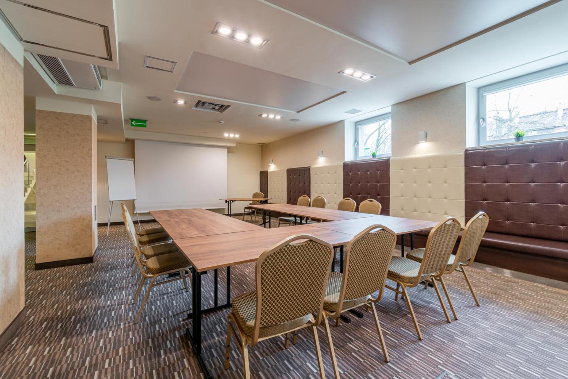 Hotel Diament Zabrze - Gliwice Εξωτερικό φωτογραφία