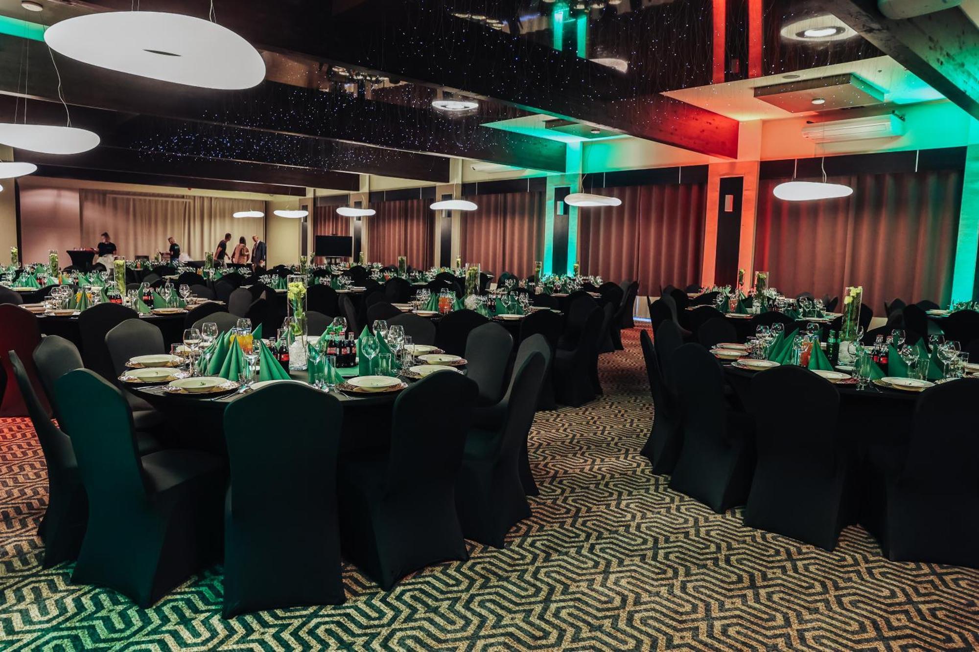 Hotel Diament Zabrze - Gliwice Εξωτερικό φωτογραφία