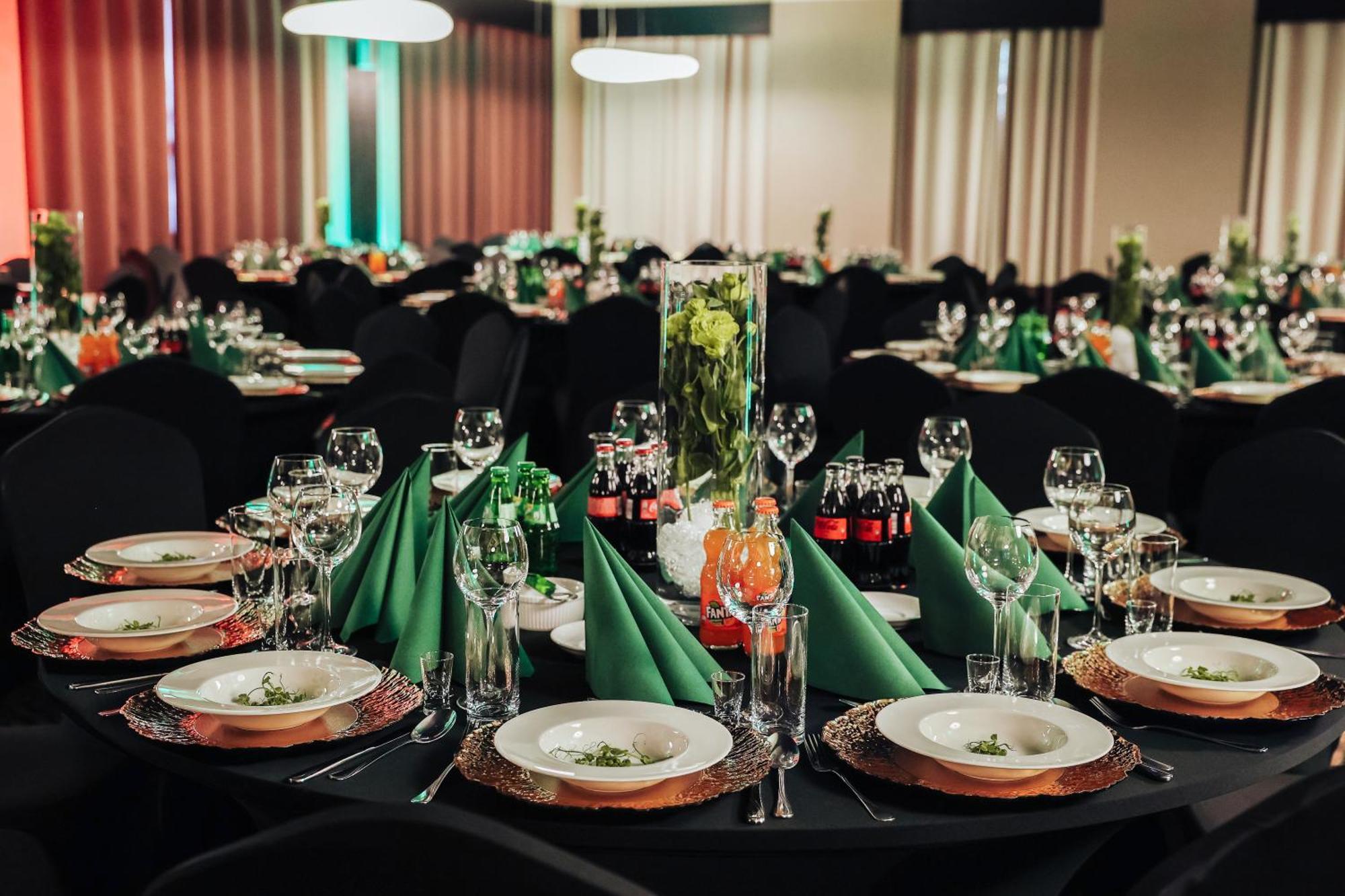 Hotel Diament Zabrze - Gliwice Εξωτερικό φωτογραφία